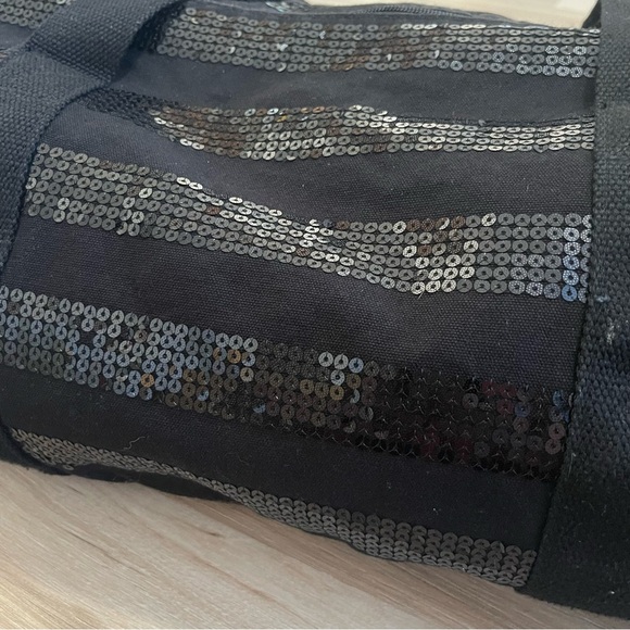 Mossimo large black sequin duffel bag - Picture 2 of 6